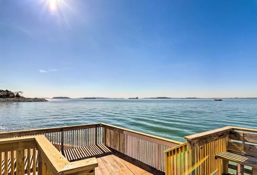 Waterfront Retreat W/ Deck ~ 7 Mi To Boston!