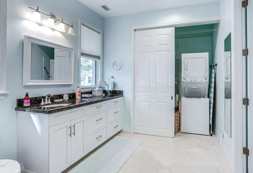 Waterfront Stuart Oasis W/ Hot Tub & Dock!