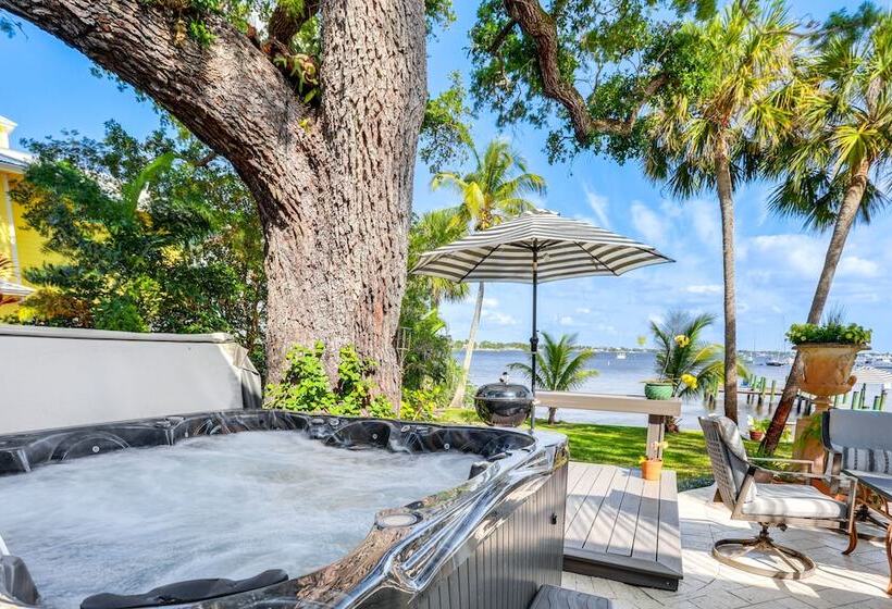 Waterfront Stuart Oasis W/ Hot Tub & Dock!