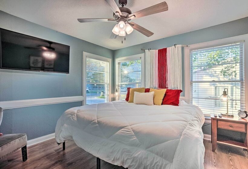 Aggie Game Day Retreat ~ 1 Mi To Texas A&m!