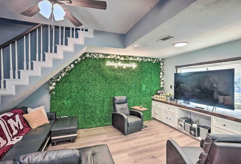 Aggie Game Day Retreat ~ 1 Mi To Texas A&m!