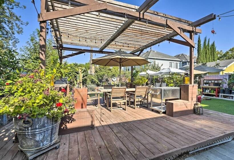 Downtown San Jose Apt W/ Deck: 1 Mi To Sap Center!