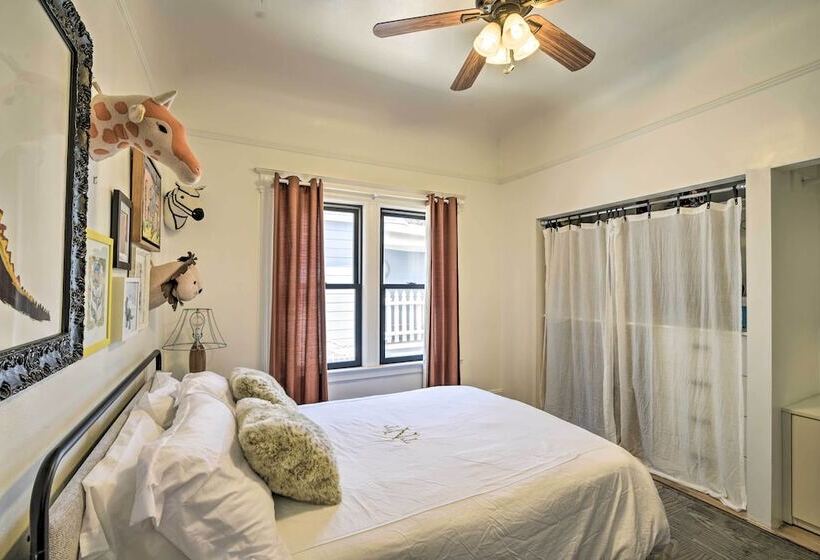 Downtown San Jose Apt W/ Deck: 1 Mi To Sap Center!