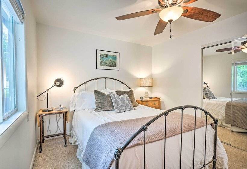 Cañon City Casa W/ Spacious, Private Yard!