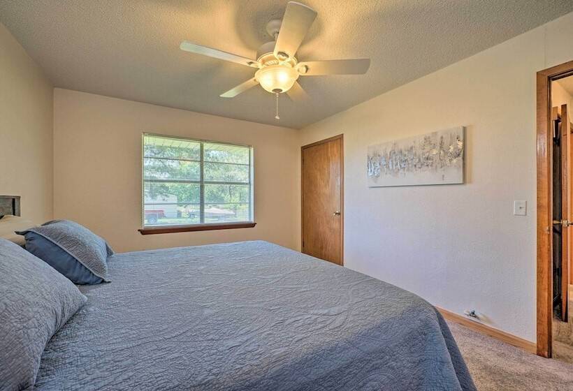 Charming Clayton Home ~ 4 Mi To Sardis Lake!