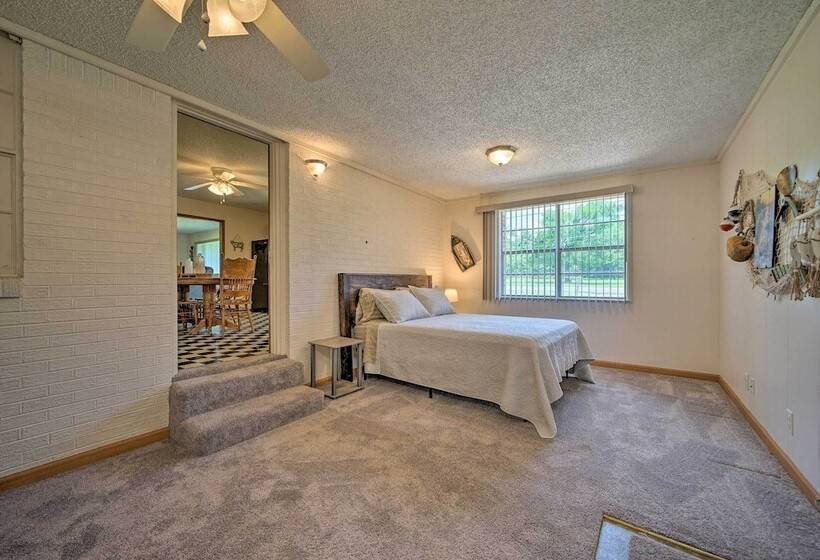 Charming Clayton Home ~ 4 Mi To Sardis Lake!