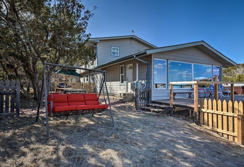 Charming Texas Home W/ Stunning Canyon Views!