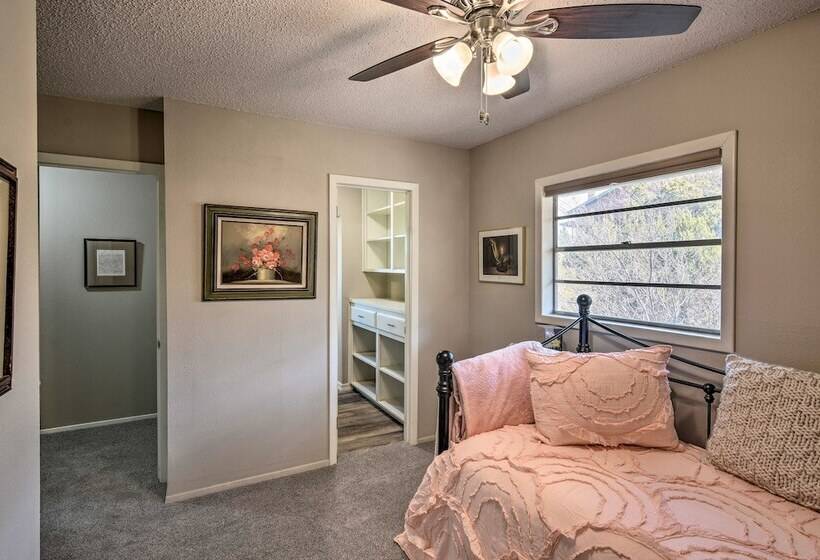 Charming Texas Home W/ Stunning Canyon Views!