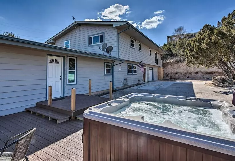 Charming Texas Home W/ Stunning Canyon Views!