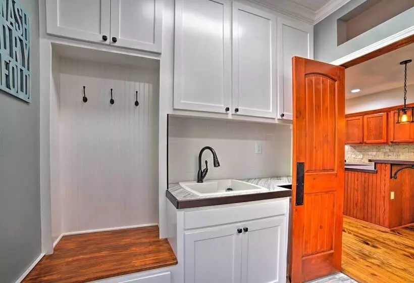 Coffeeville Cabin W/deck ~7 Mi. To Grenada Lk