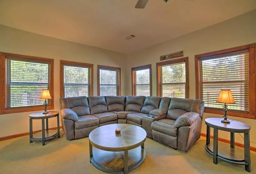 Coffeeville Cabin W/deck ~7 Mi. To Grenada Lk