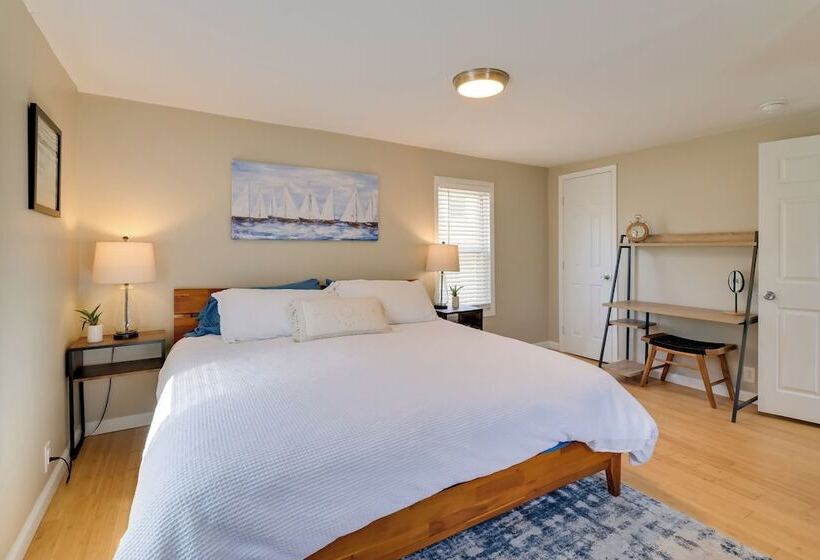 Cozy Finger Lakes Abode In Downtown Canandaigua!