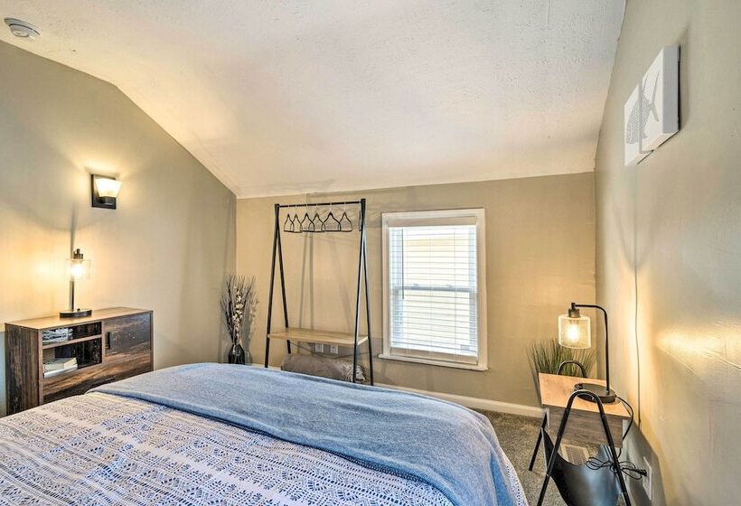 Cozy Finger Lakes Abode In Downtown Canandaigua!