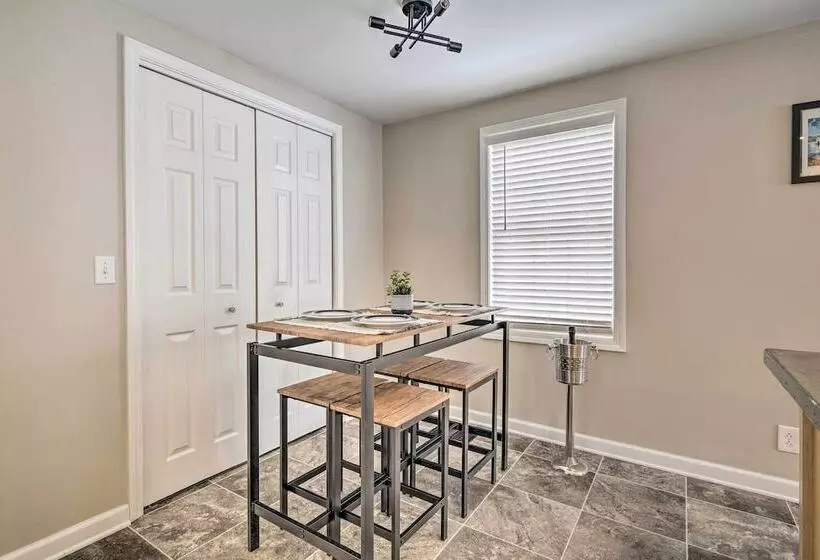 Cozy Finger Lakes Abode In Downtown Canandaigua!