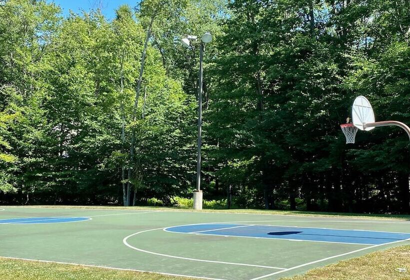 Near Skiing & Hiking: Gouldsboro Home W/ Yard