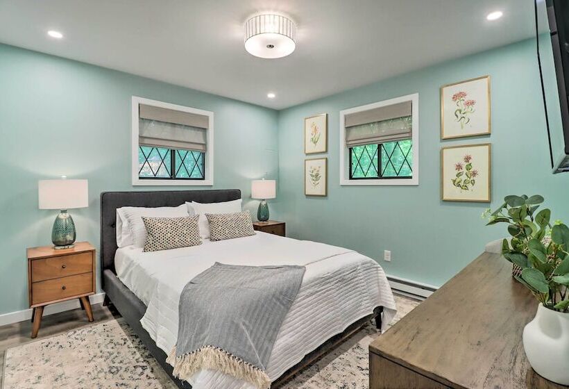 Near Skiing & Hiking: Gouldsboro Home W/ Yard