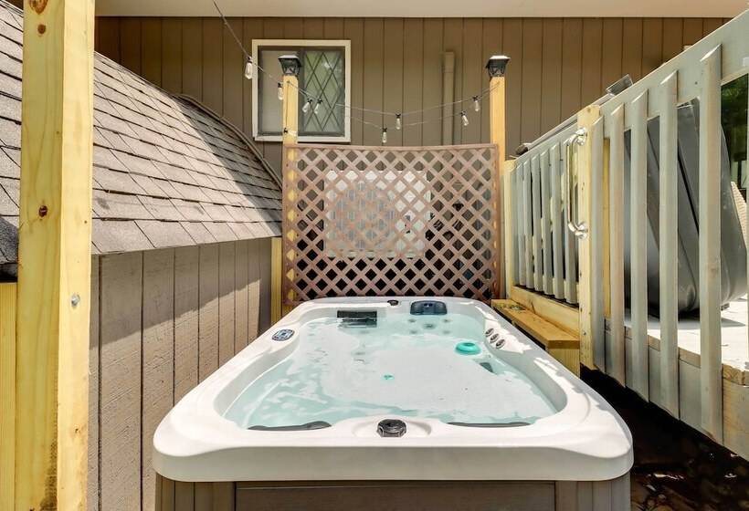 Near Skiing & Hiking: Gouldsboro Home W/ Yard