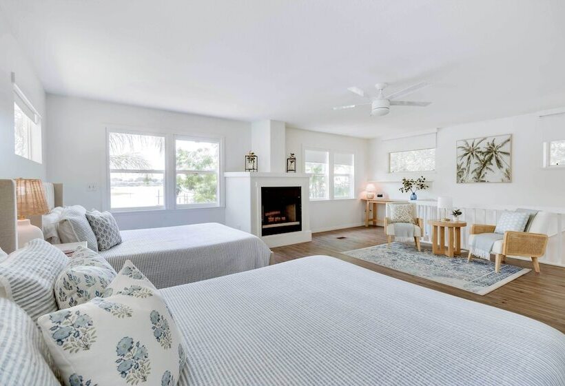 Lakefront Retreat W/ Kayaks & Fire Pit In Clermont