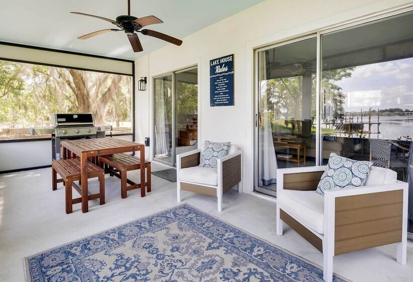 Lakefront Retreat W/ Kayaks & Fire Pit In Clermont