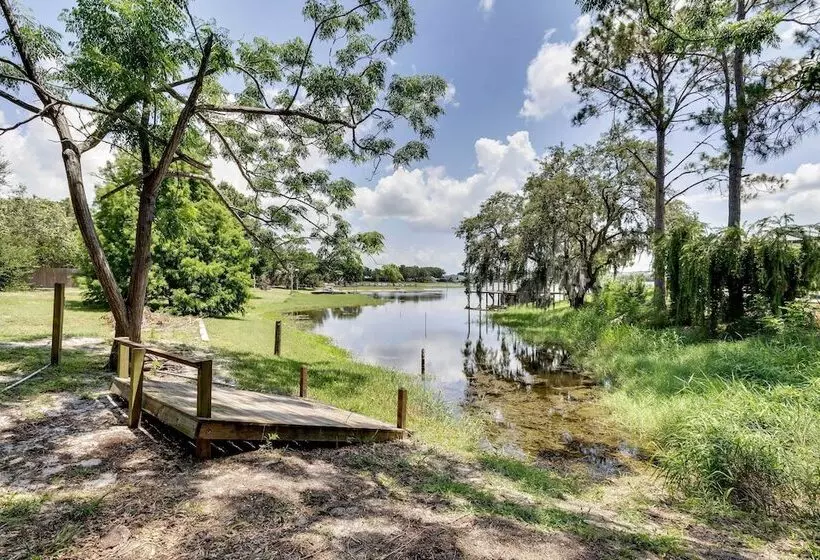 Lakefront Retreat W/ Kayaks & Fire Pit In Clermont