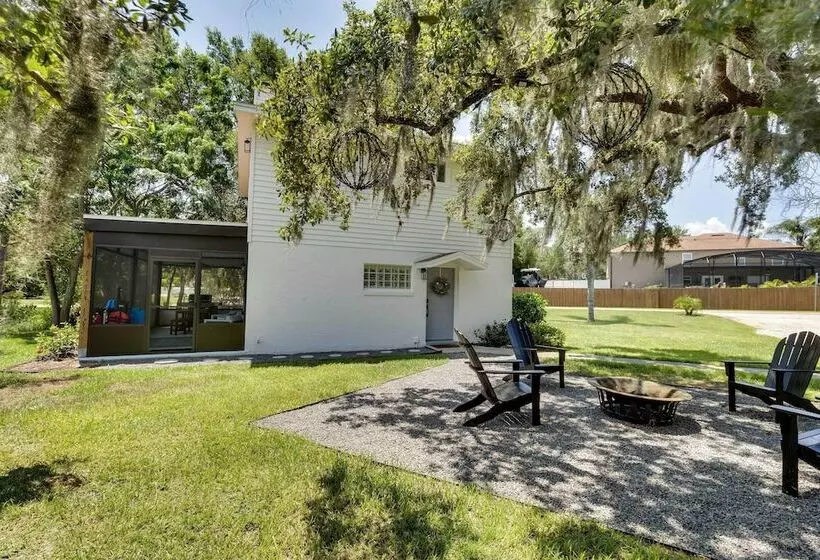 Lakefront Retreat W/ Kayaks & Fire Pit In Clermont