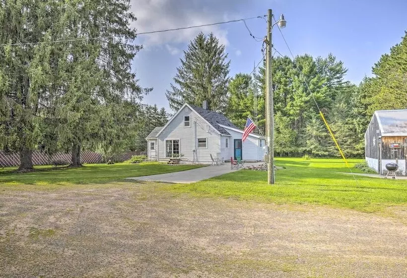 Eclectic Ladysmith Hideaway: Hike And Hunt!