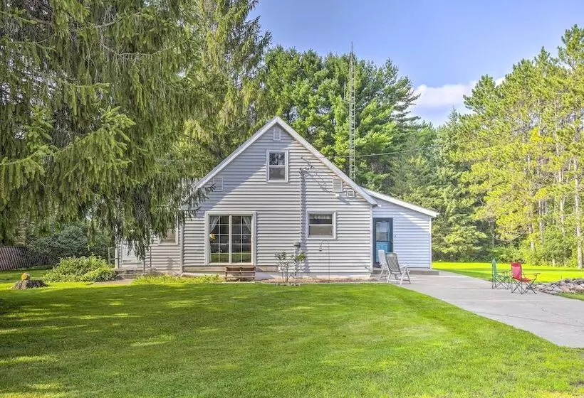 Eclectic Ladysmith Hideaway: Hike And Hunt!