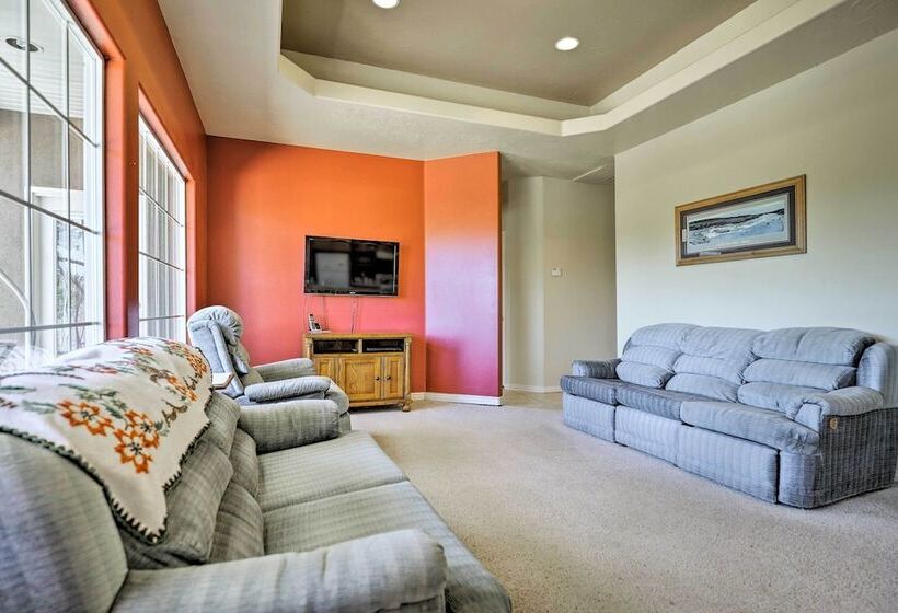 Family Friendly Home Near Zion National Park!