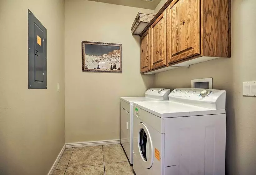 Family Friendly Home Near Zion National Park!