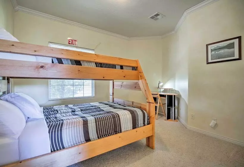 Family Friendly Home Near Zion National Park!