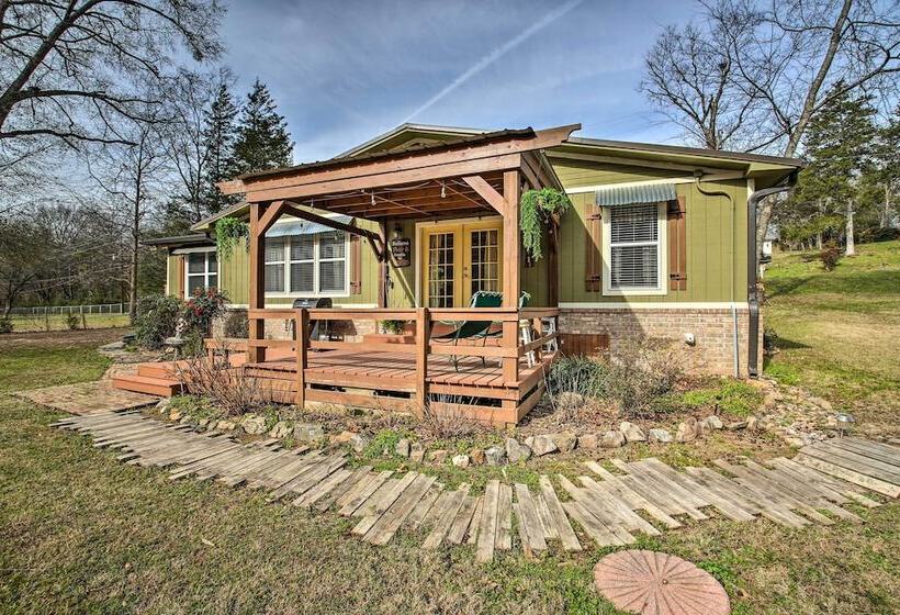 Home W/ Ouachita River & Lake Hamilton Access