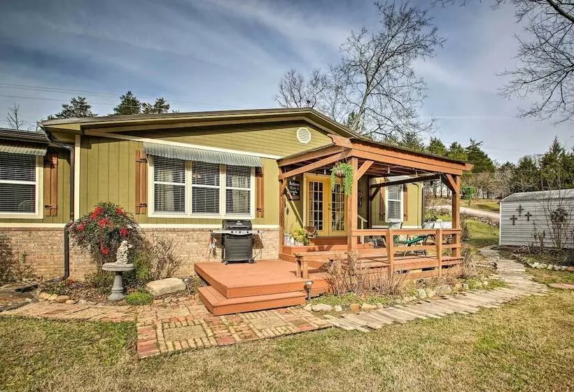 Home W/ Ouachita River & Lake Hamilton Access