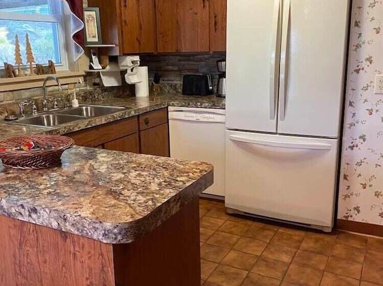 酒店 Bennetts Valley Elk Country Inn