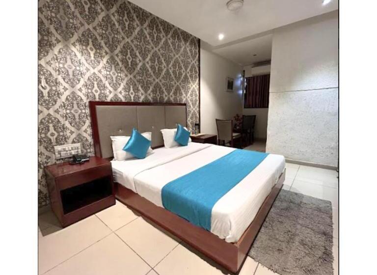 Hotell Shrimad Chandkheda