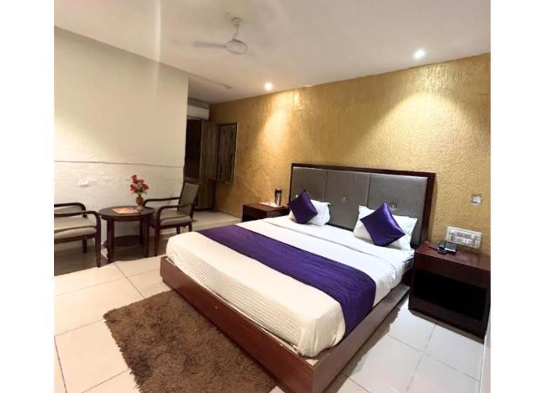 Hotell Shrimad Chandkheda