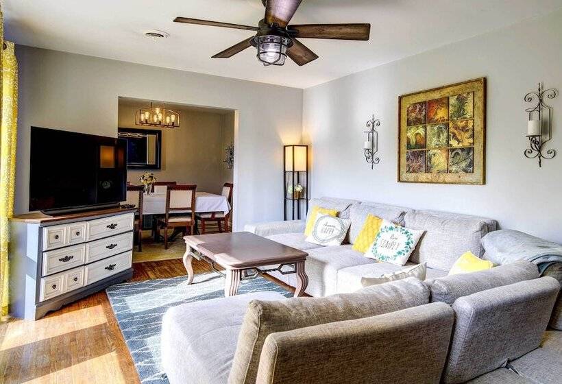 Knoxville Vacation Rental: 7 Mi To Downtown