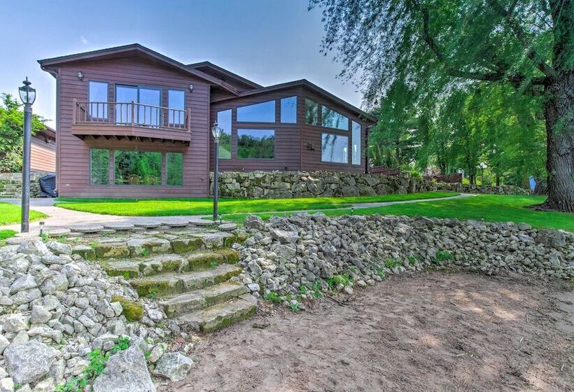 Lakefront Eau Galle Home W/ Hot Tub & Fire Pit