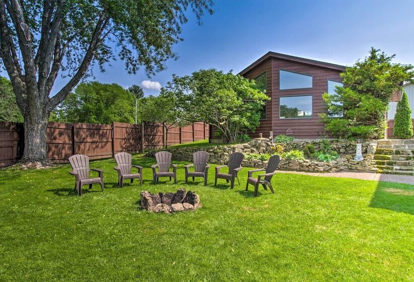 Lakefront Eau Galle Home W/ Hot Tub & Fire Pit