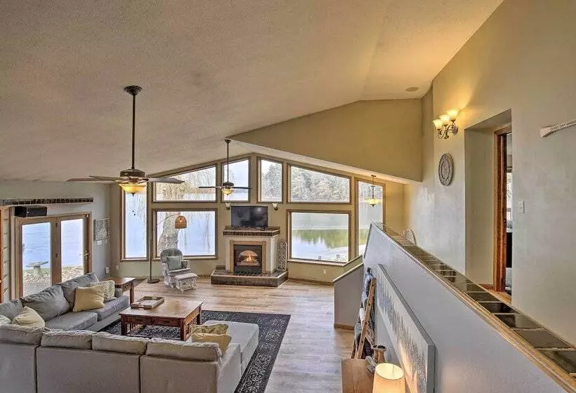 Lakefront Eau Galle Home W/ Hot Tub & Fire Pit