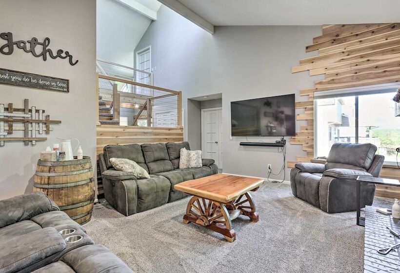 12 Mi To Dtwn Denver: Littleton Family Home!