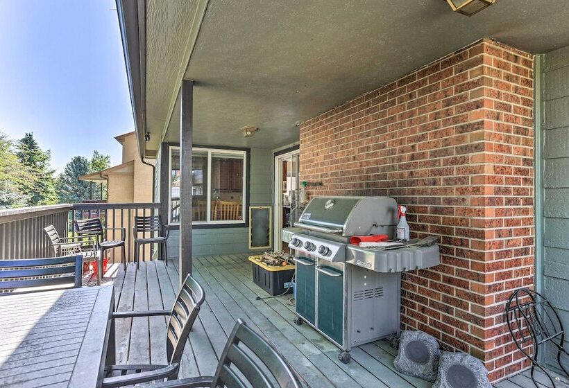 12 Mi To Dtwn Denver: Littleton Family Home!