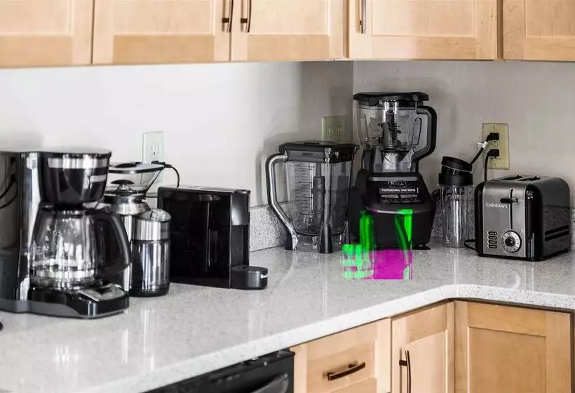 Modern Red Lodge Cabin   Walk To Broadway Ave