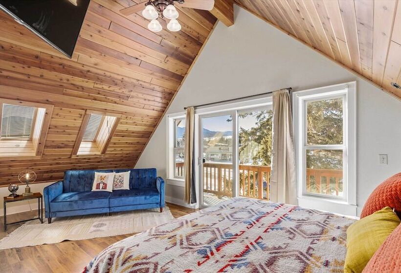 Modern Red Lodge Cabin Walk To Broadway Ave