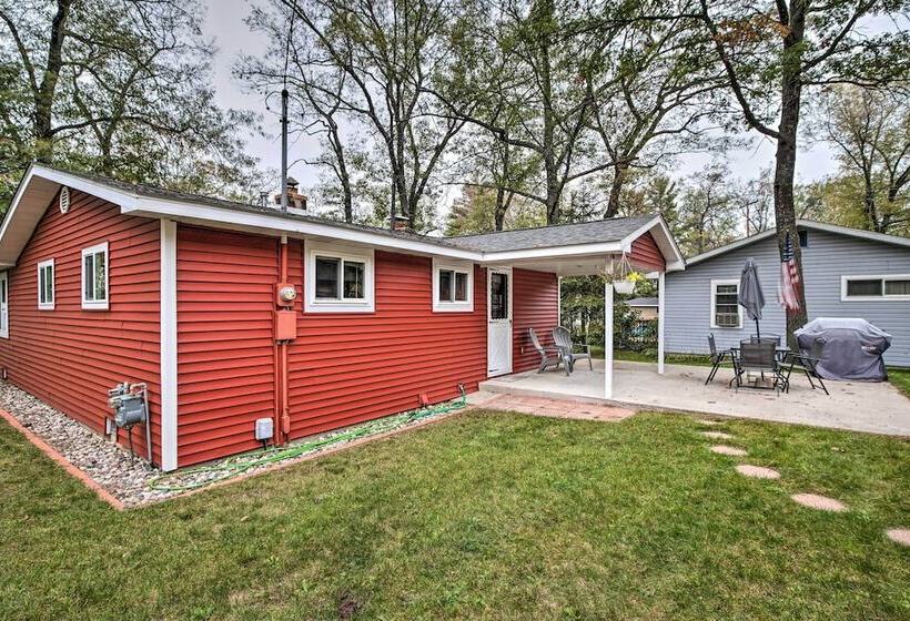National City Cottage W/ Patio, Steps To Lake!