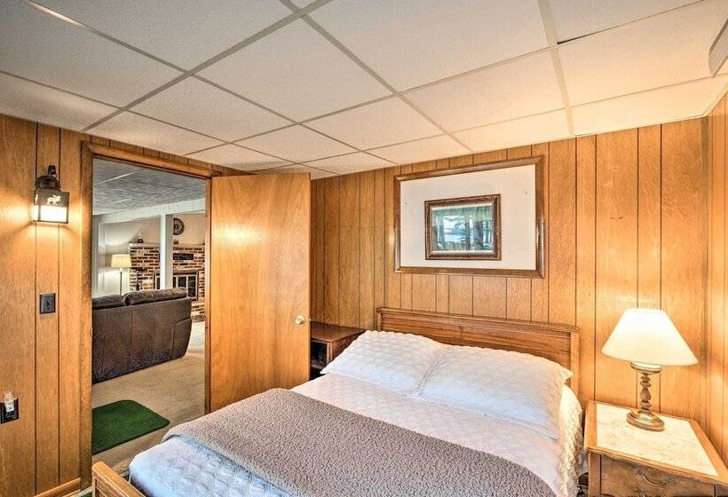 National City Cottage W/ Patio, Steps To Lake!