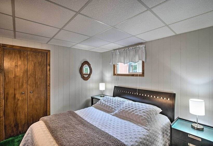 National City Cottage W/ Patio, Steps To Lake!