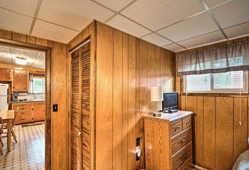 National City Cottage W/ Patio, Steps To Lake!