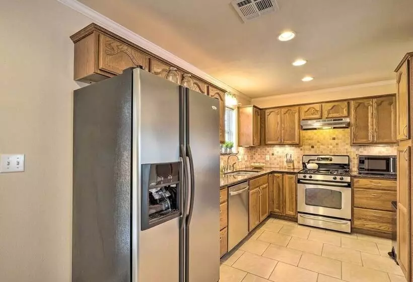 Pet Friendly Georgetown Home < 1 Mi To Dtwn!