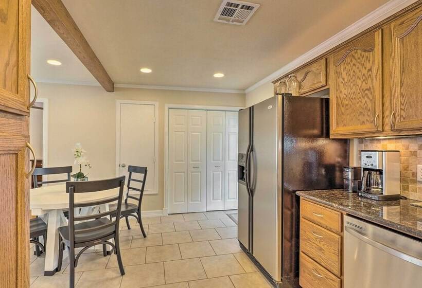 Pet Friendly Georgetown Home < 1 Mi To Dtwn!