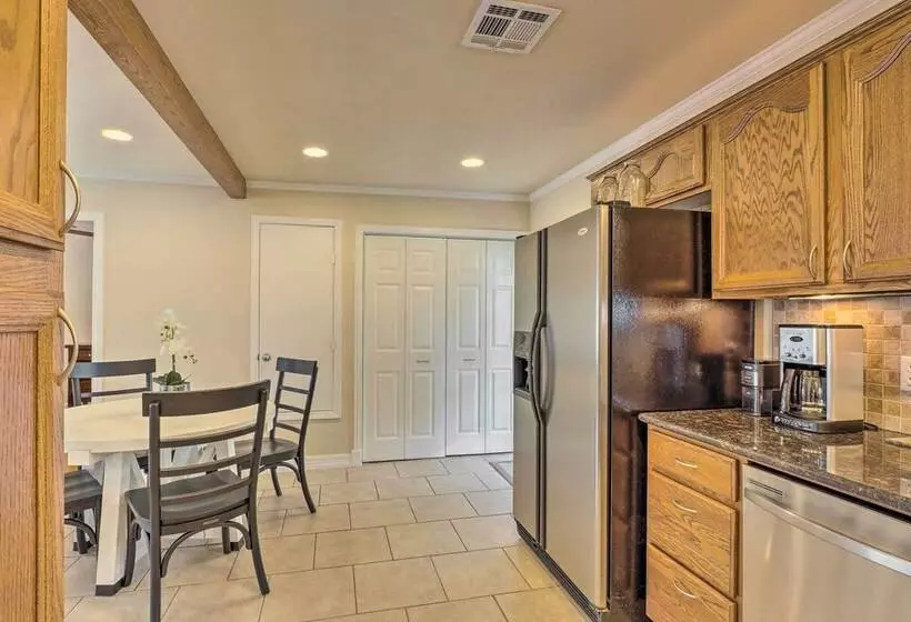 Pet Friendly Georgetown Home < 1 Mi To Dtwn!